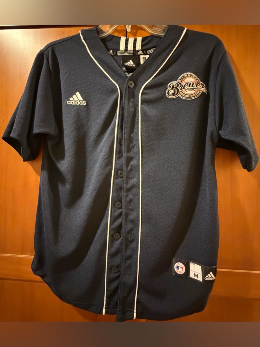 ADIDAS BOYS MILWAUKEE BREWERS BUTTON DOWN FEATURING #8 RYAN BRAUN